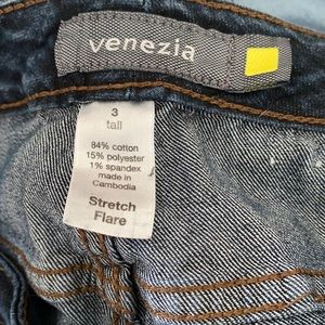 Lane Bryant Venezia Tall women’s jeans. Size 16 (size 3 in LaneBryant sizes)